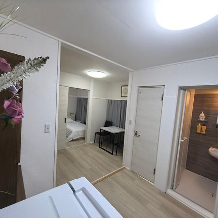 Uhome Tsubame Apartment Токио Екстериор снимка